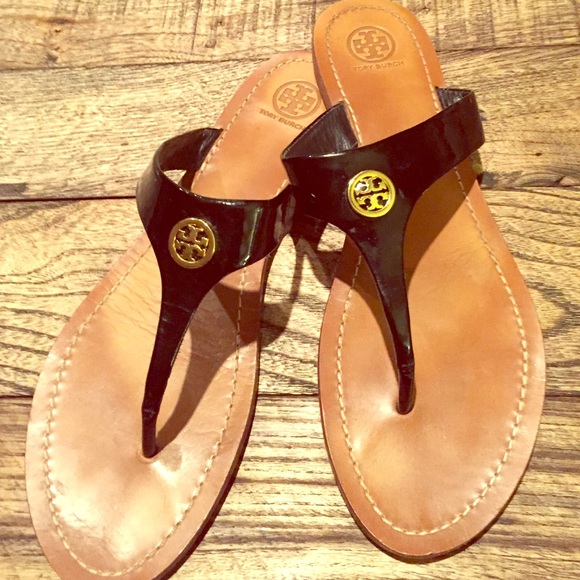 Size 11 black Tory Burch sandals - Picture 1 of 3